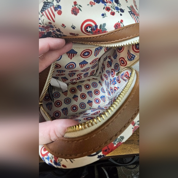 Captain america loungefly - Picture 2 of 3